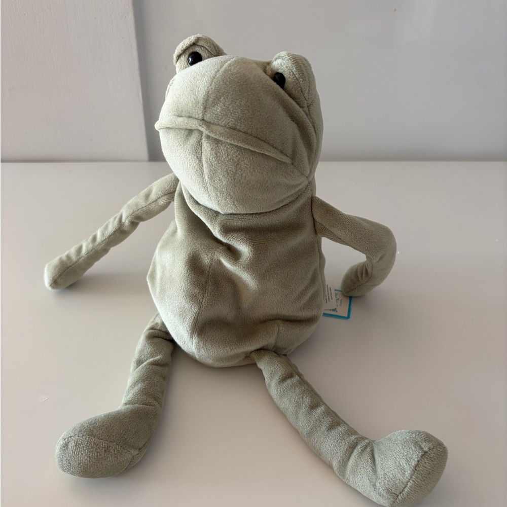 New! Jellycat Fergus Frog Plush in Light Green